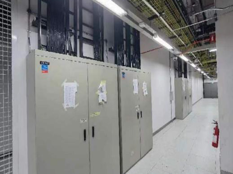 Installation of Data Hall's Equipment